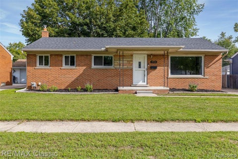 Photo of 31026 W Chicago Street, Livonia, MI 48150 (MLS # 61029085)