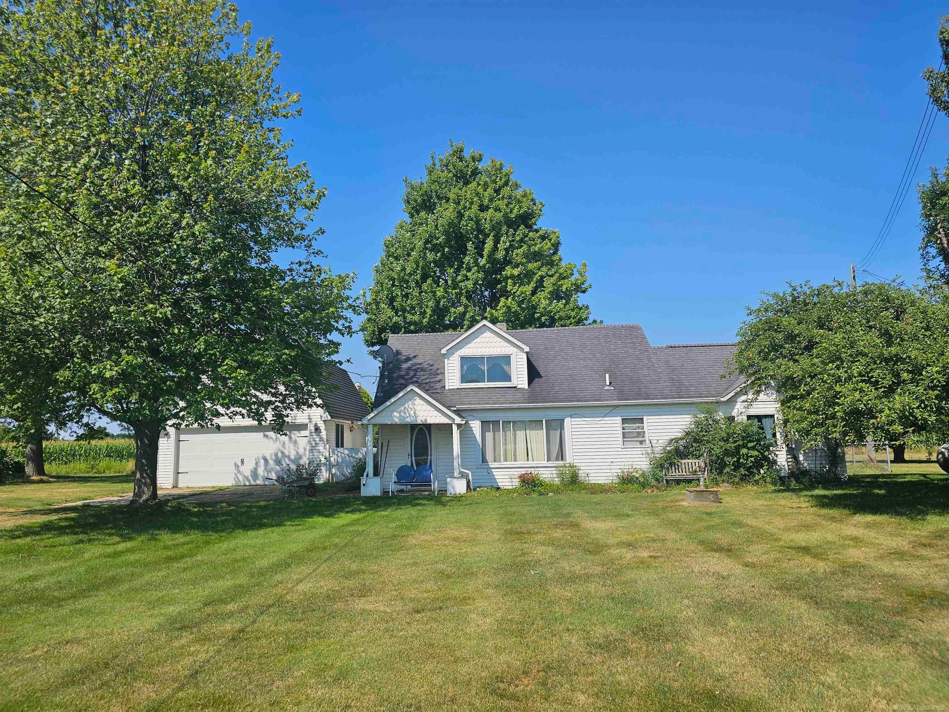 2209 N Lakeshore Road