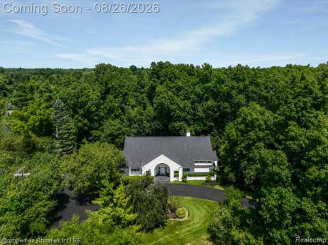 Photo of 23658 Shagwood Drive, Bingham Farms, MI 48025 (MLS # 61023817)