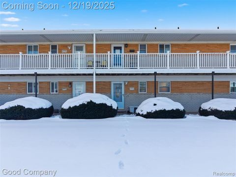 Photo of 26955 Milford Road 29 #29, South Lyon, MI 48178 (MLS # 60959807)