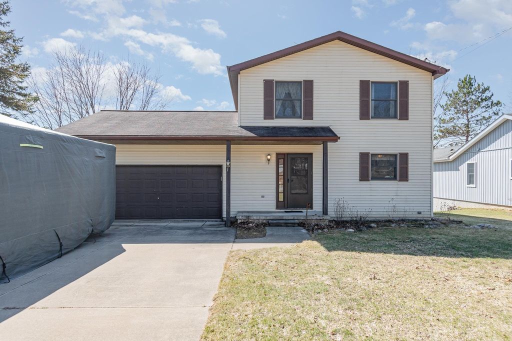 Photo of 2675 W Lily Lake Road Road, Harrison, MI 48625 (MLS # 50167944)