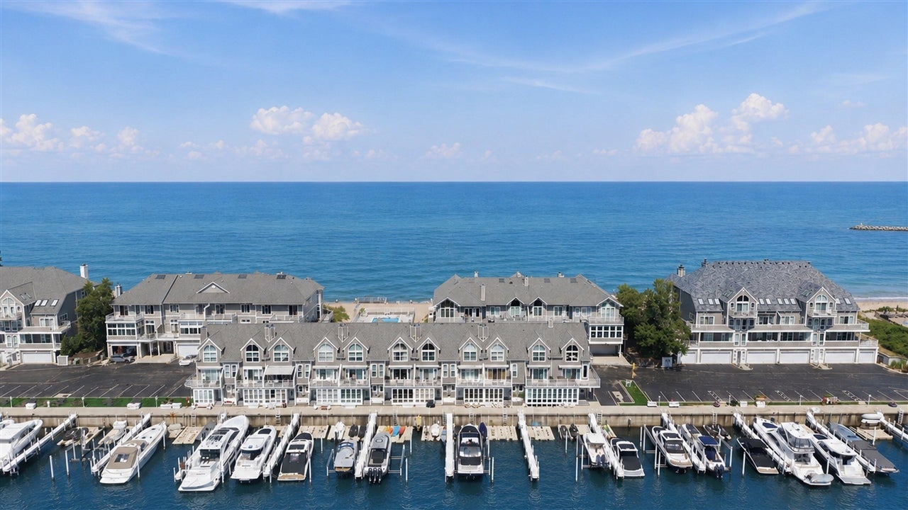 409 Lake Drive 17