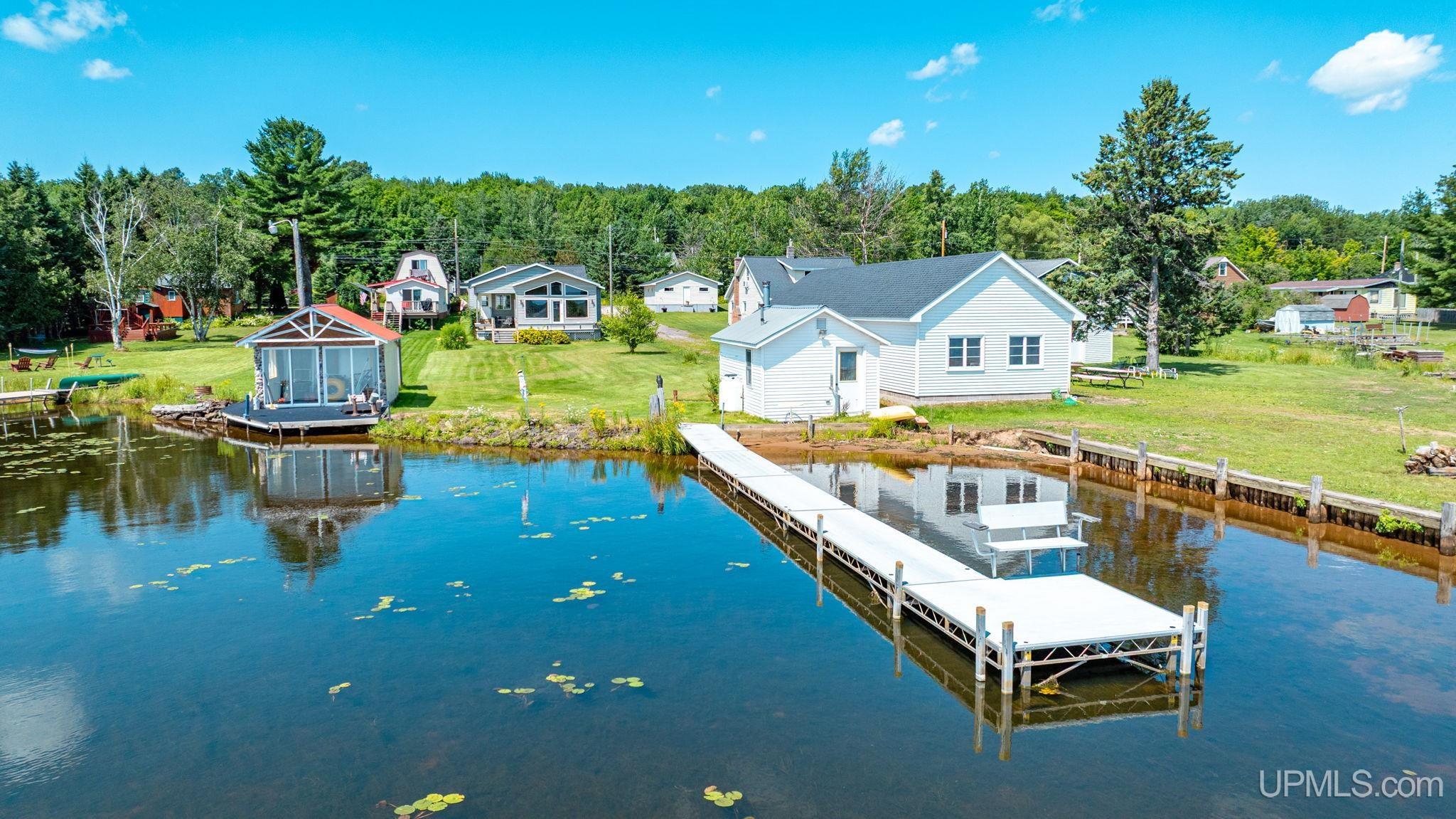 42720 Lakeshore Drive