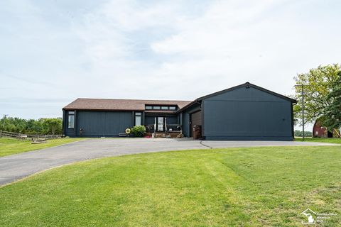 Photo of 7338 Turk Road, Ottawa Lake, MI 49267 (MLS # 50208683)