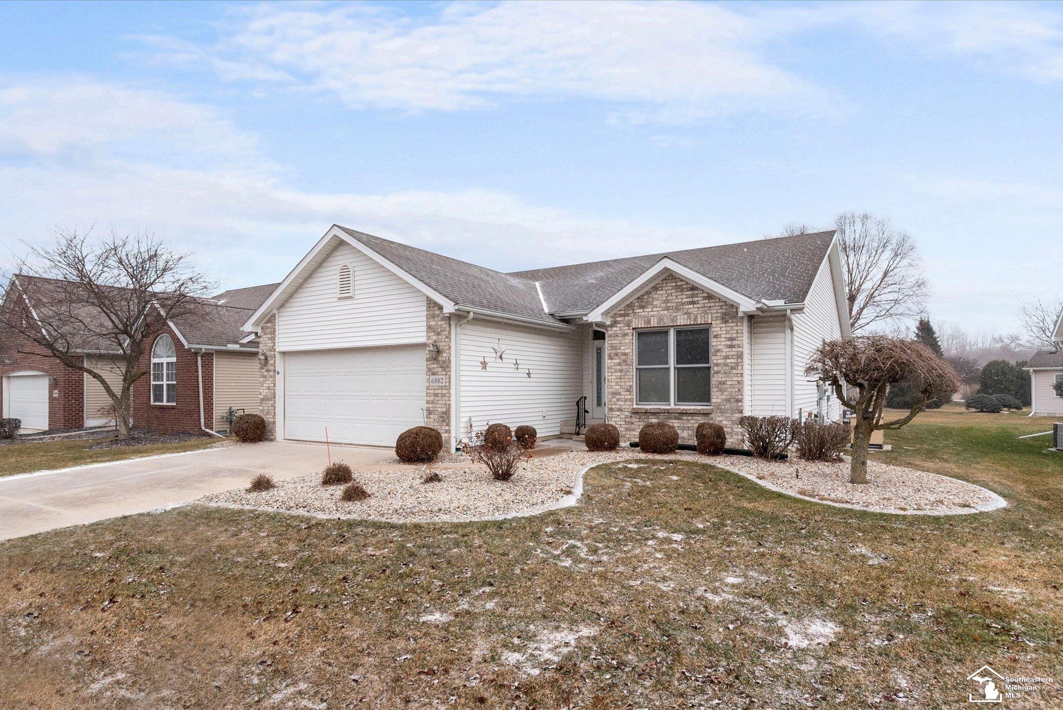 6882 Lexington Place