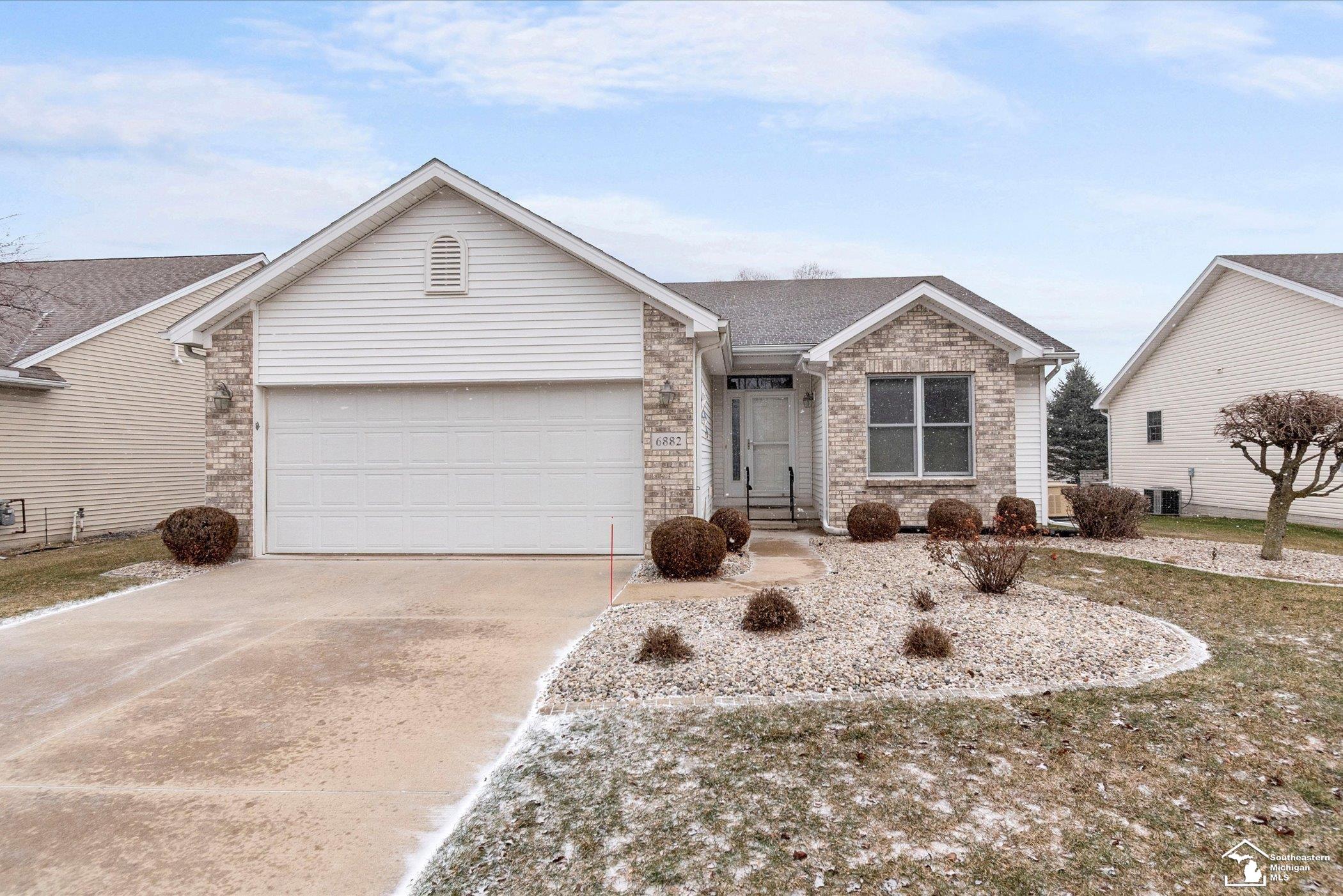 6882 Lexington Place