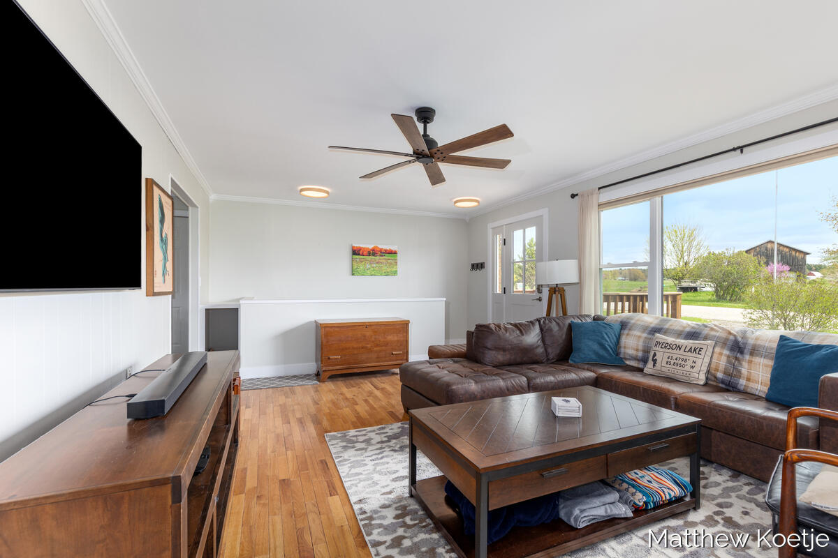4405 Chippewa Trail