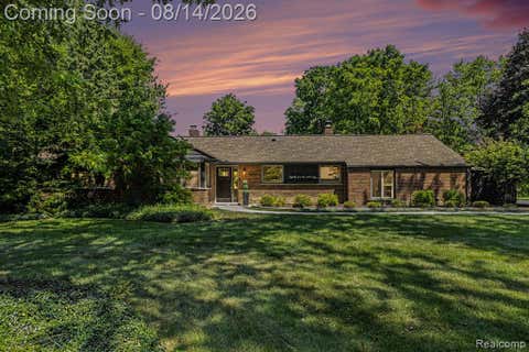 Photo of 4056 Chestnut Hill Drive, Troy, MI 48098 (MLS # 61020907)