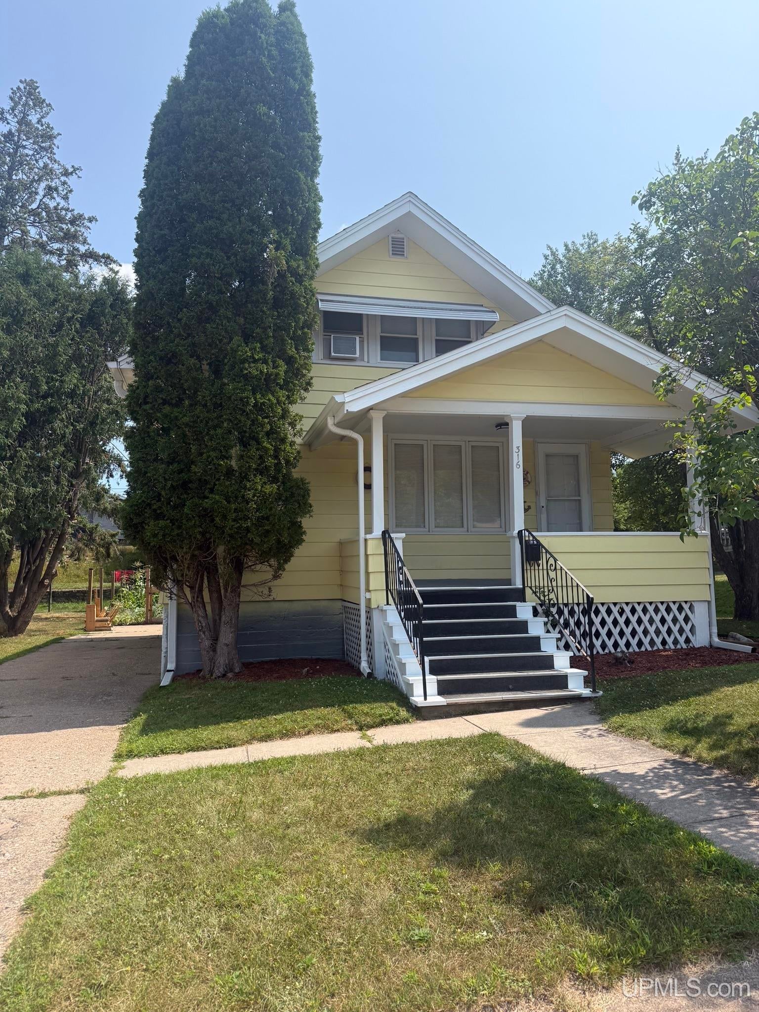 316 Wolcott Avenue