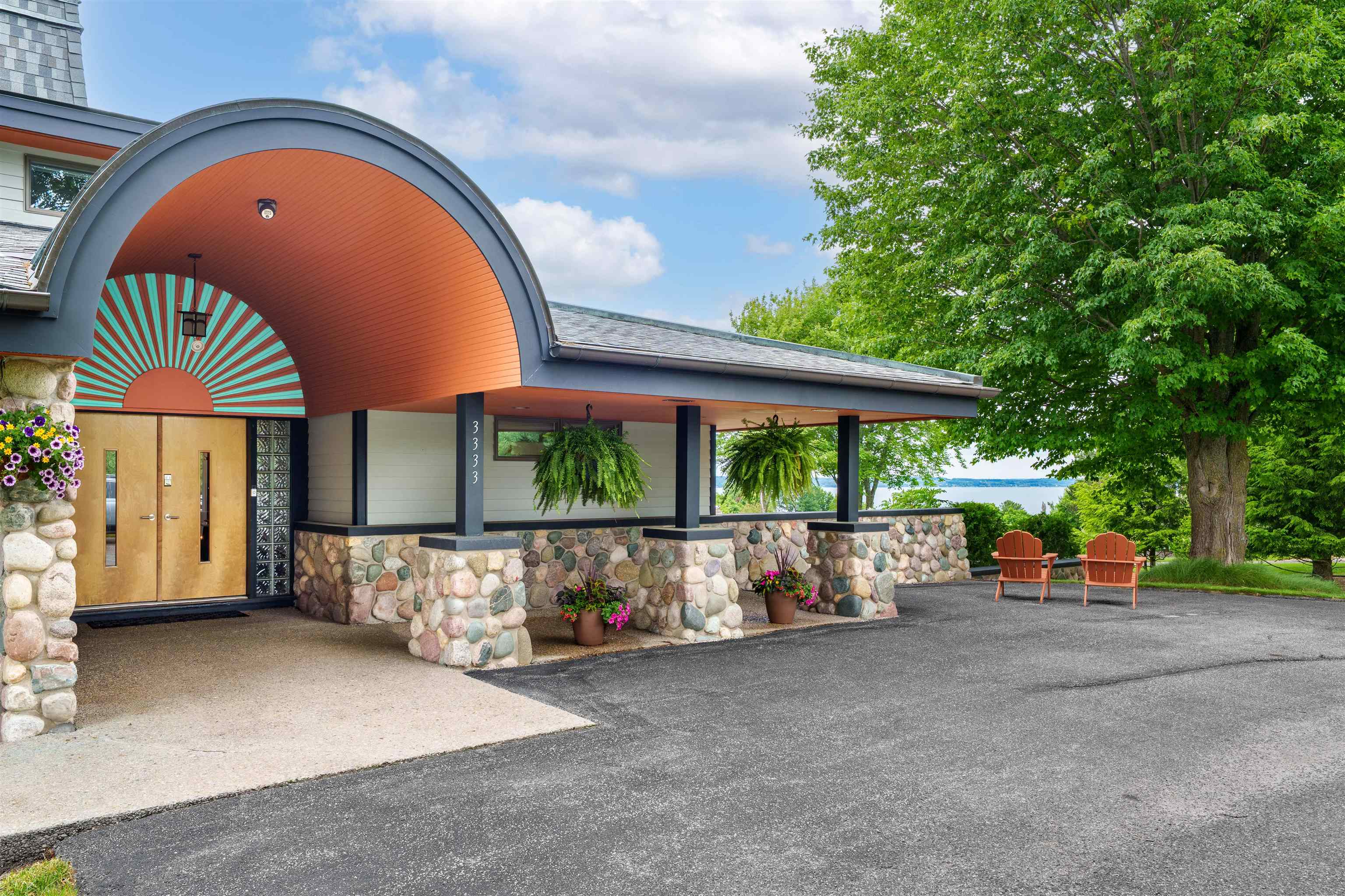 3333 Kirkridge Drive