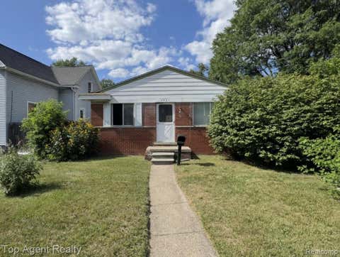 Photo of 2021 E 11 Mile Road, Royal Oak, MI 48067 (MLS # 61014921)