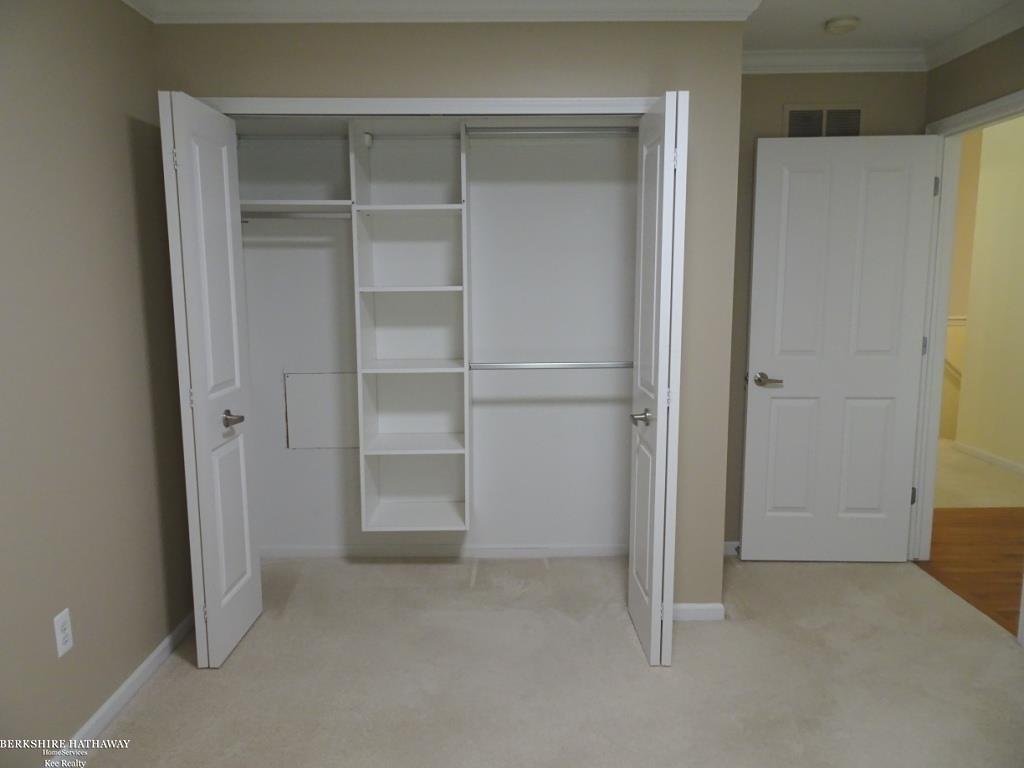 Harrison Twp, Michigan 48045, United States, 3 Bedrooms Bedrooms, ,3 BathroomsBathrooms,Residential,Active,237276