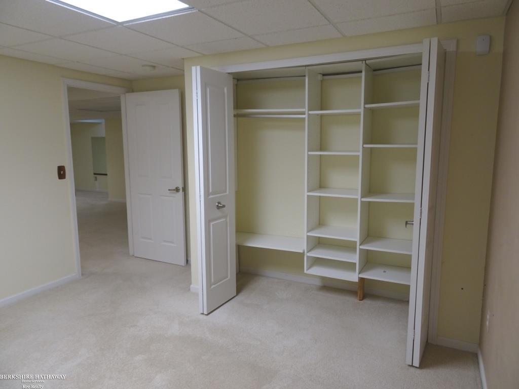 Harrison Twp, Michigan 48045, United States, 3 Bedrooms Bedrooms, ,3 BathroomsBathrooms,Residential,Active,237276