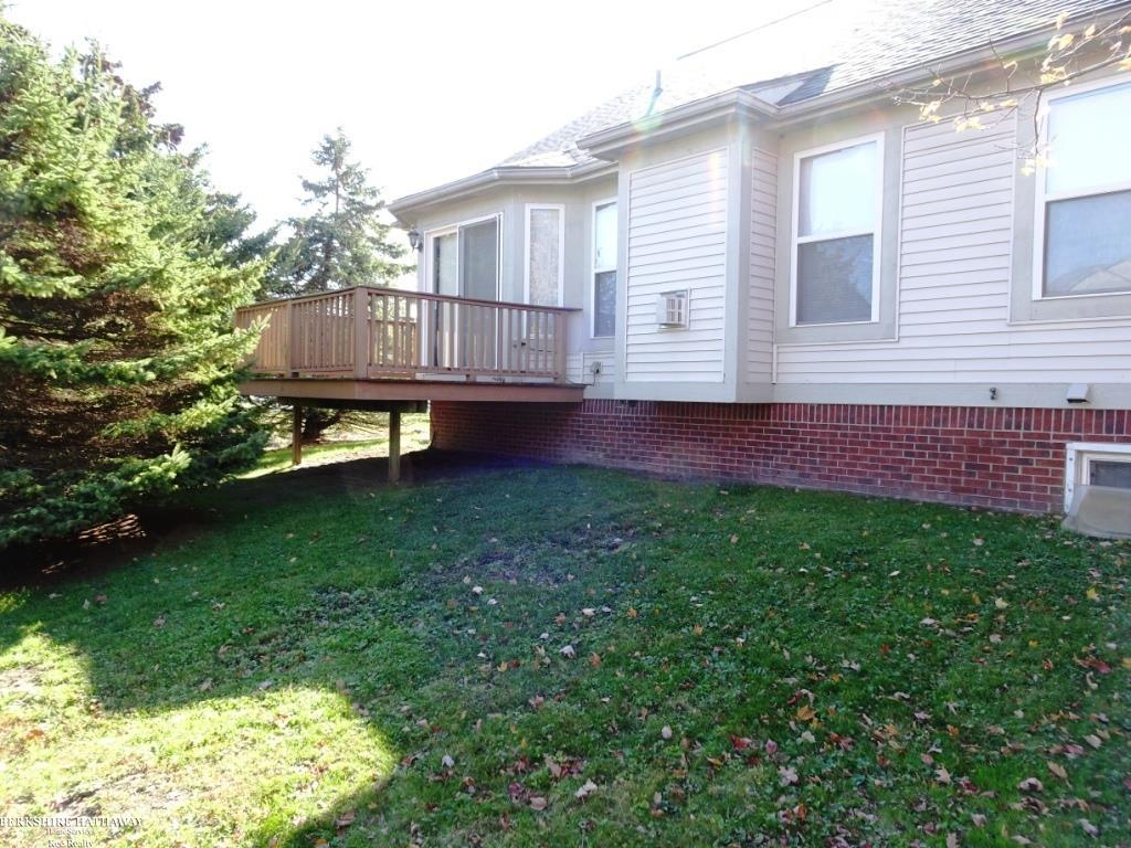 Harrison Twp, Michigan 48045, United States, 3 Bedrooms Bedrooms, ,3 BathroomsBathrooms,Residential,Active,237276