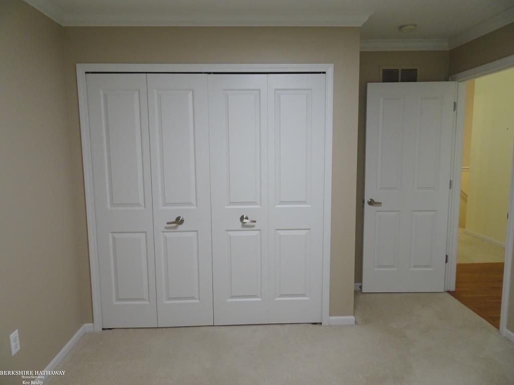 Harrison Twp, Michigan 48045, United States, 3 Bedrooms Bedrooms, ,3 BathroomsBathrooms,Residential,Active,237276