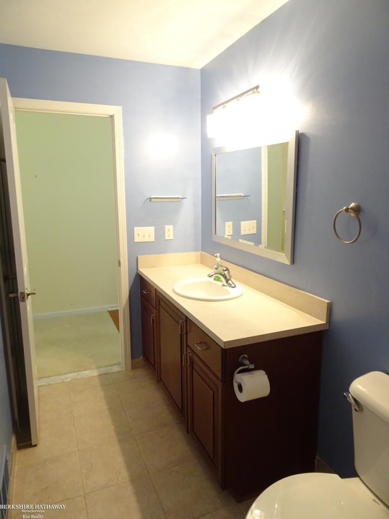 Harrison Twp, Michigan 48045, United States, 3 Bedrooms Bedrooms, ,3 BathroomsBathrooms,Residential,Active,237276