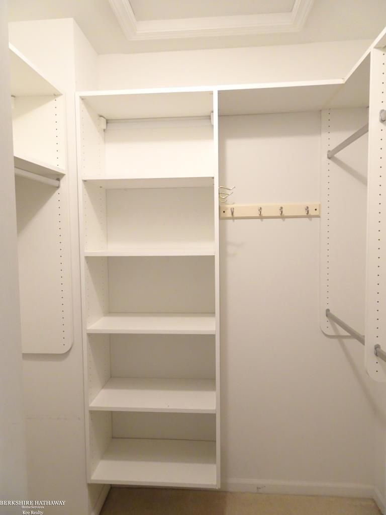 Harrison Twp, Michigan 48045, United States, 3 Bedrooms Bedrooms, ,3 BathroomsBathrooms,Residential,Active,237276