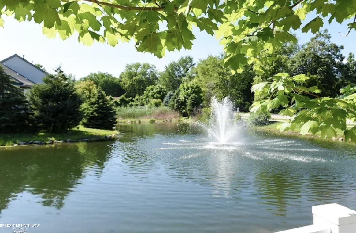 Harrison Twp, Michigan 48045, United States, 3 Bedrooms Bedrooms, ,3 BathroomsBathrooms,Residential,Active,237276