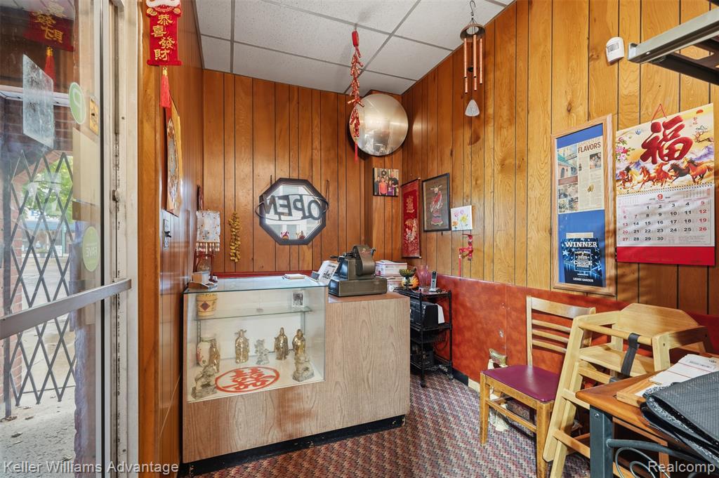 37 S Monroe Street