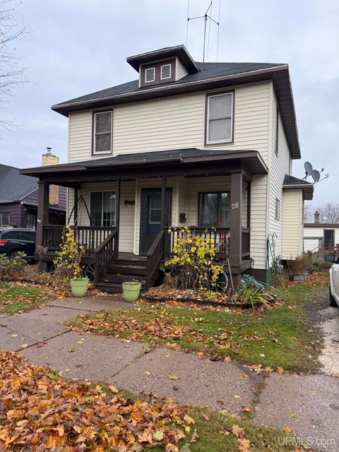 Photo of 28 N Seventh Avenue, Iron River, MI 49935 (MLS # 50193853)