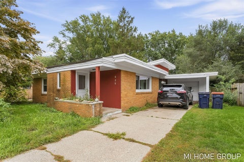 Photo of 828 W 24th Street, Holland, MI 49423 (MLS # 70560090)