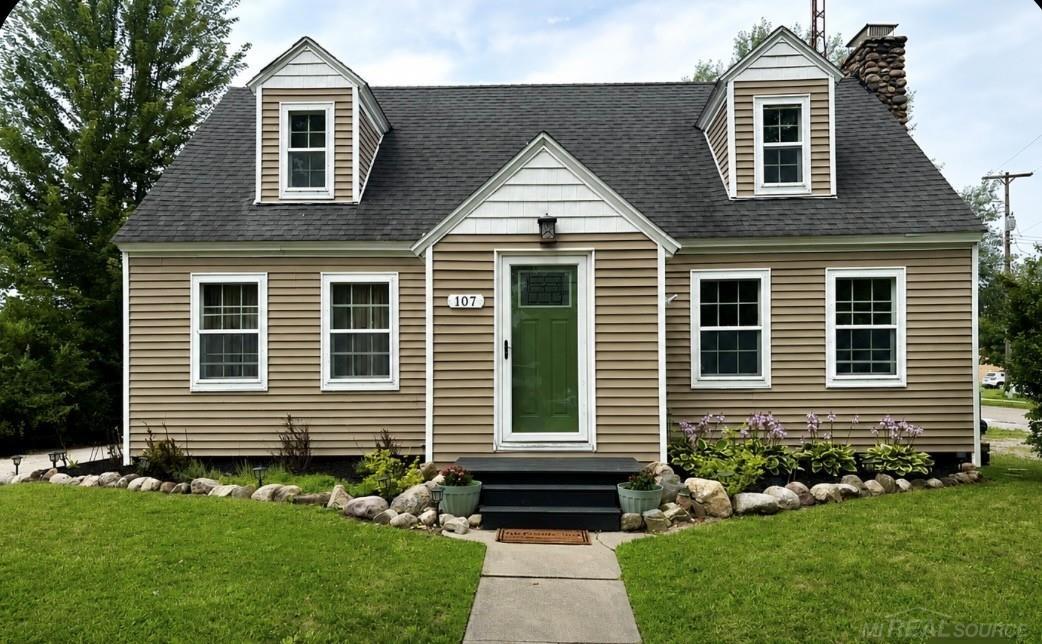 107 N Reinberg Avenue