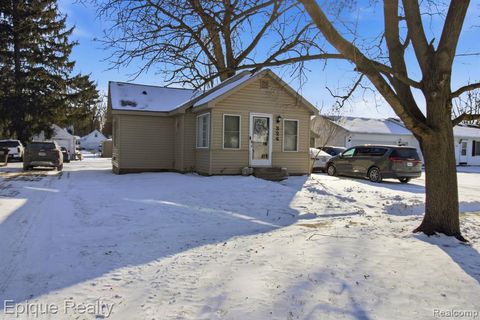 324 E Center Street Petersburg MI 49270