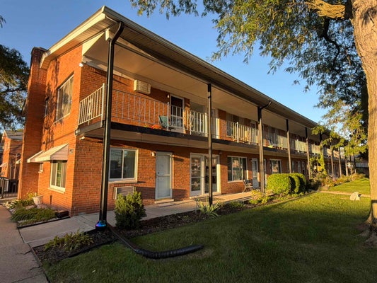 2121 CLAWSON AVE APT 101, ROYAL OAK, MI 48073 - Image 4c8bae401c7ceab994e1d55504f4bb20/2006867312