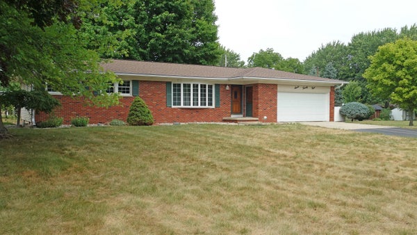 723 SUNFLOWER DR, CHESANING, MI 48616 - Image 4d3ac08e68e8ae6cdb12ebba7d34cf8e/2896925575