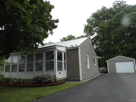 699 S MILL ST, CLIO, MI 48420 - Image 4d41834cf38e3682b4b2c263969ecd68/9750104