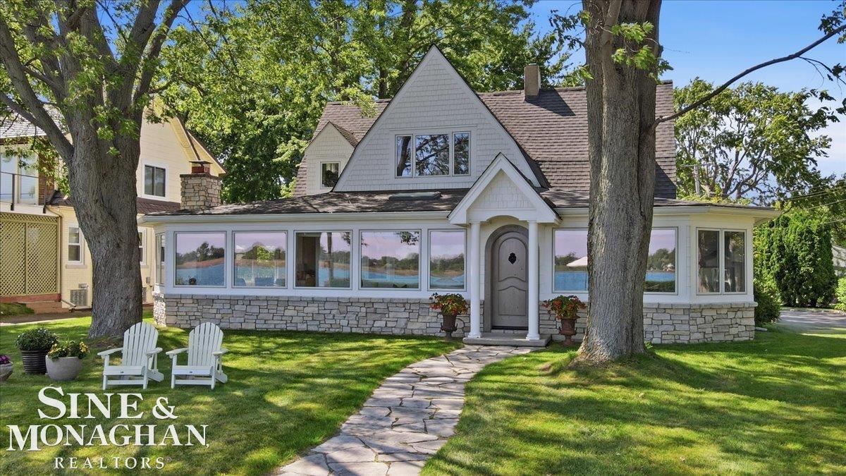 206 Edgewater Drive