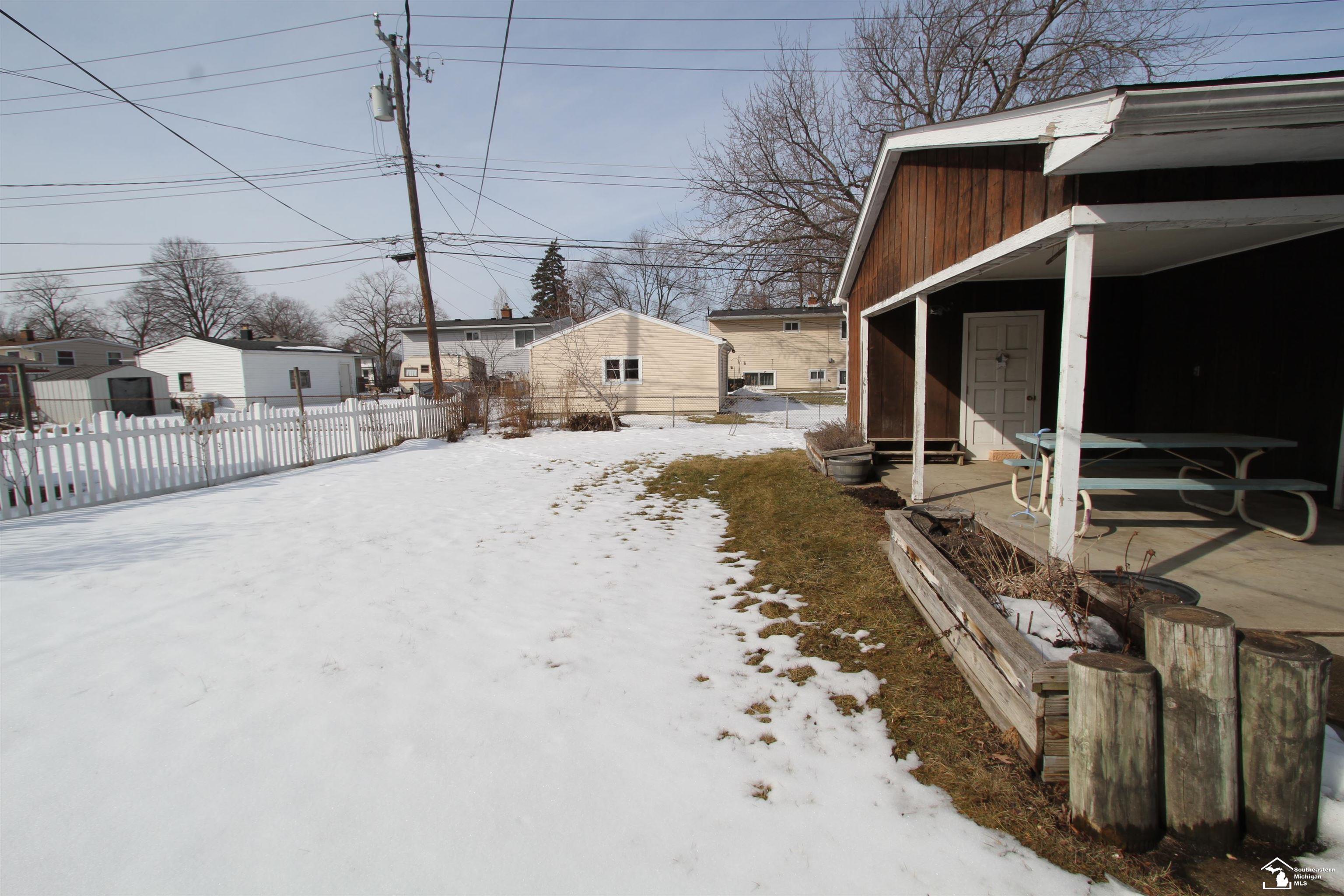 511 John Rolfe Drive