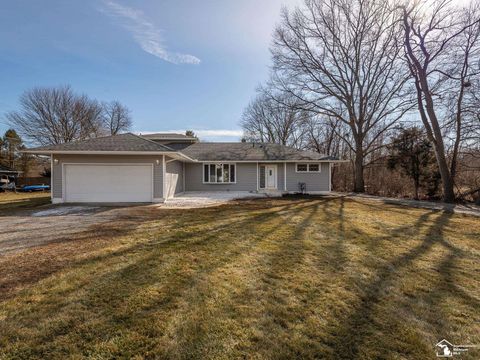 Photo of 3663 Saint Anthony Road, Temperance, MI 48182 (MLS # 50200547)