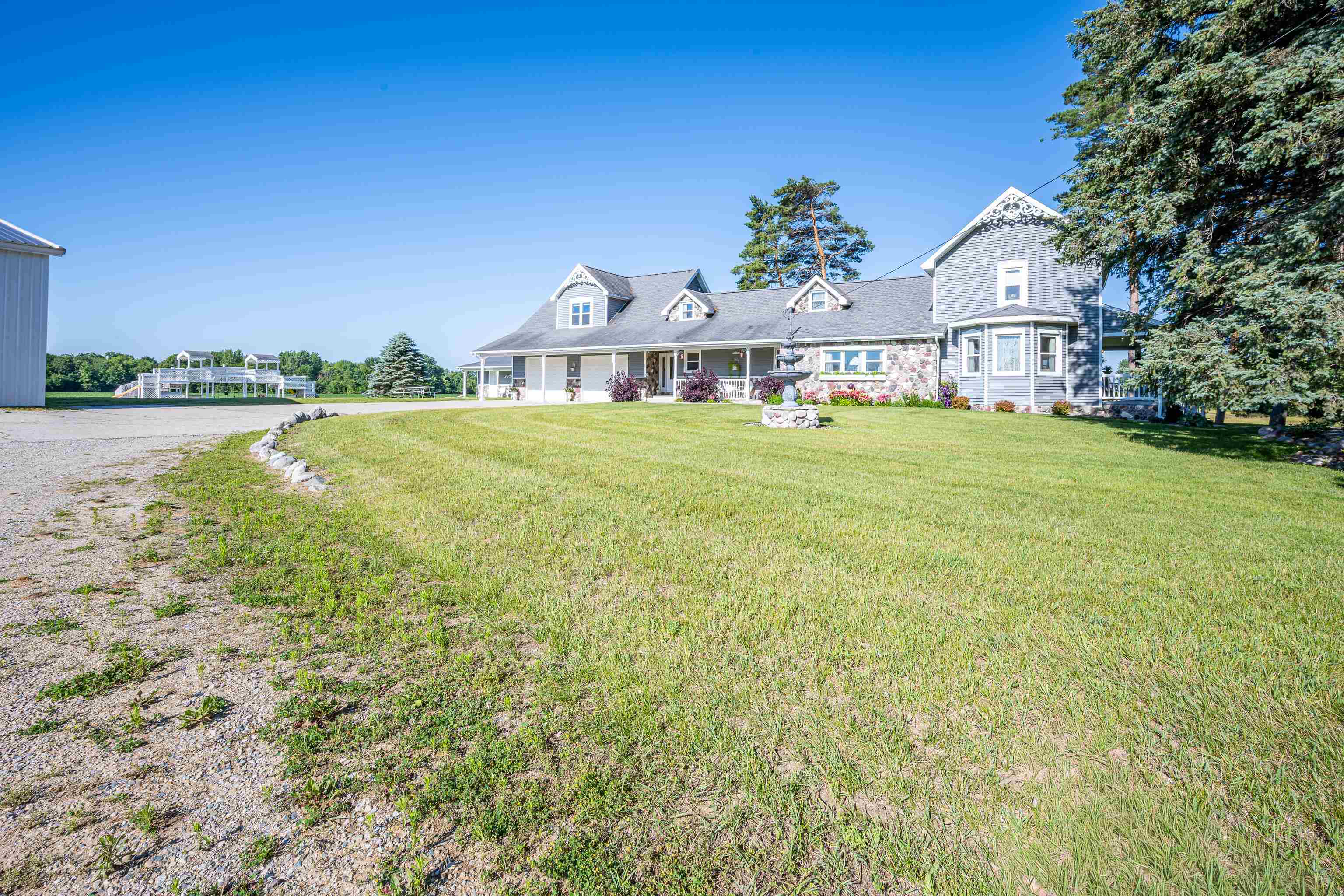 Properties Available 2 - 2 9644 E Deerfield Road