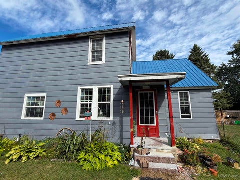 Photo of 23509 Granite Avenue, Dollar Bay, MI 49922 (MLS # 50222434)