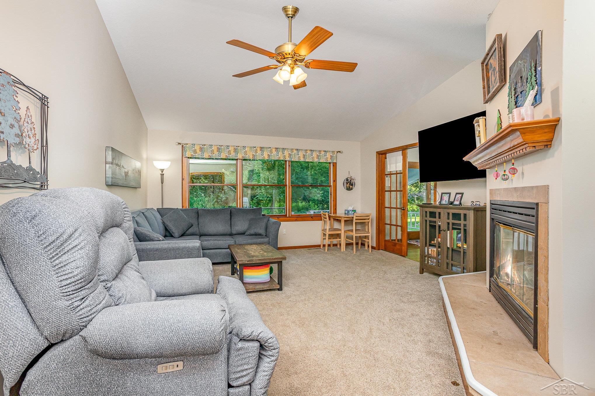 Saginaw, Michigan 48603, United States, 3 Bedrooms Bedrooms, ,3 BathroomsBathrooms,Residential,Pending,192851