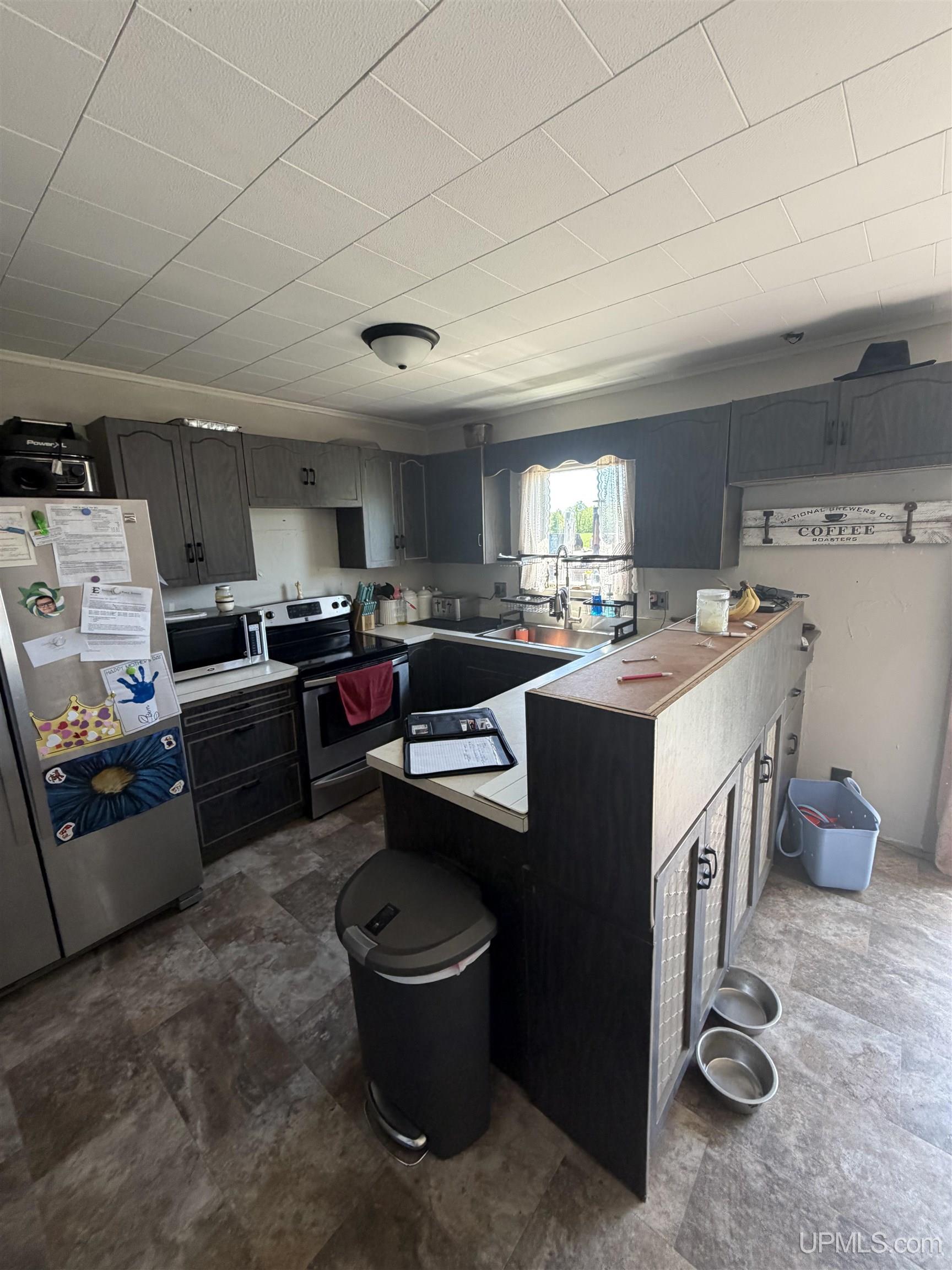 6980 E Lane