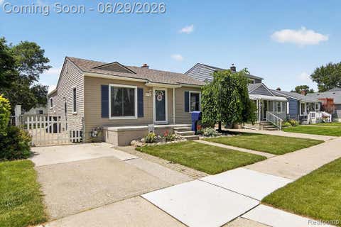 Photo of 672 8th Street, Wyandotte, MI 48192 (MLS # 61006552)