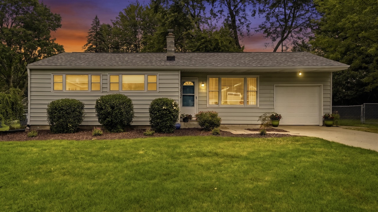 1040 Kirk Drive