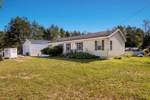 Photo of 10025 Dell Road, Kingsley, MI 49649 (MLS # 80071532)