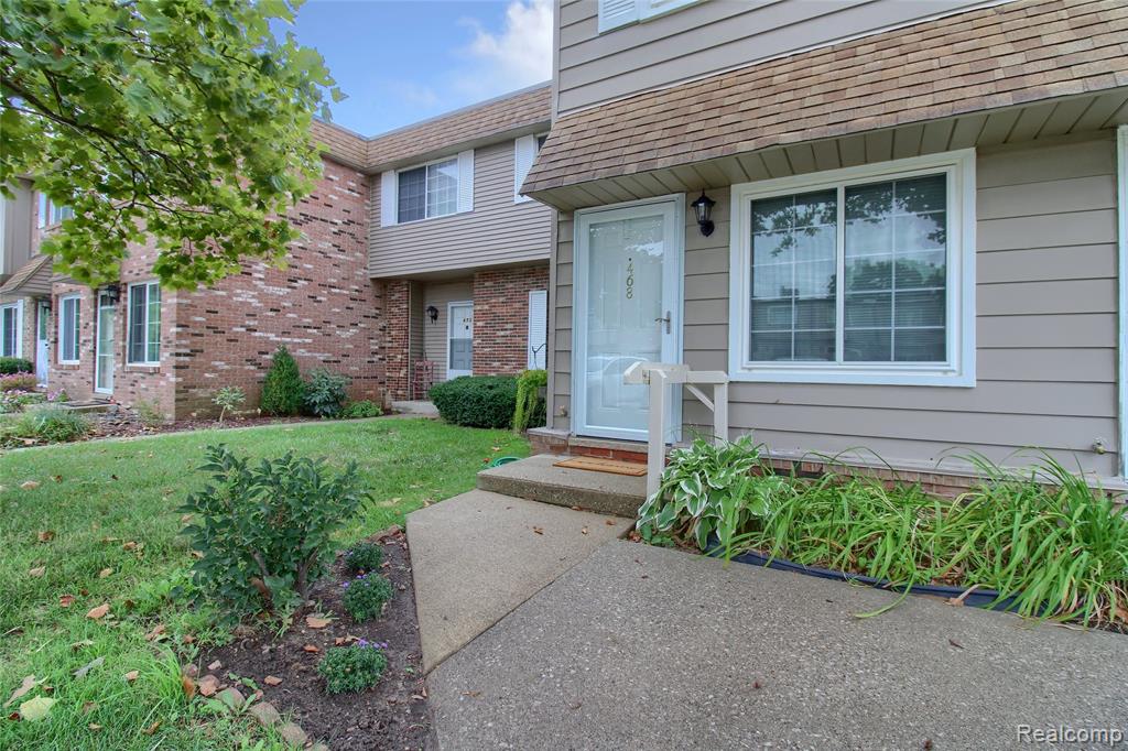 468 Riverbend Drive