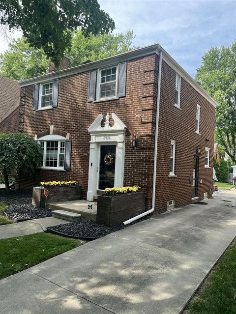 Photo of 456 Manor Street, Grosse Pointe Farms, MI 48236 (MLS # 70538122)