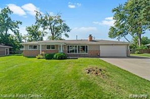 21605 S TULLER Court Southfield MI 48076