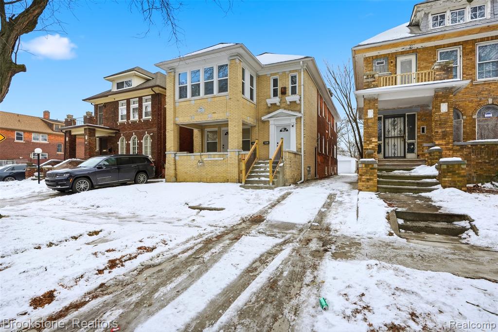 2509 Gladstone Street