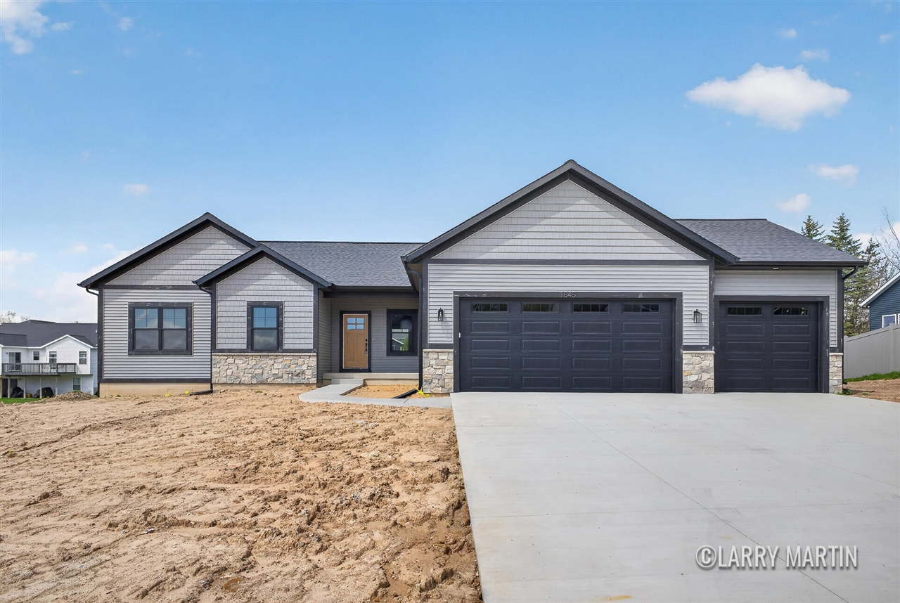 1845 Stratford Lane