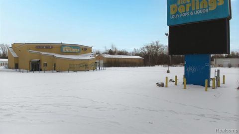 2341 S Dort Highway Flint MI 48507