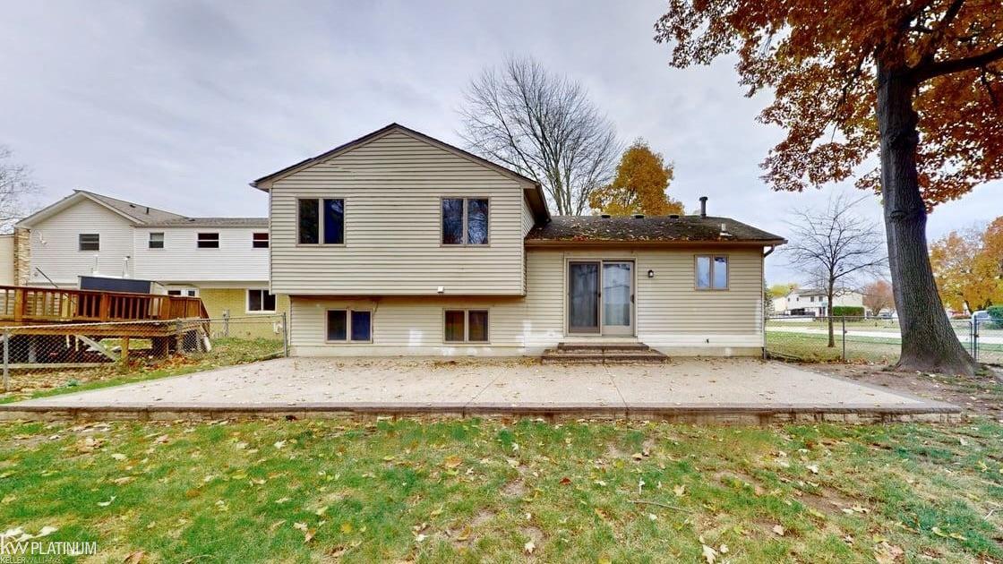 51901 D W Seaton Road