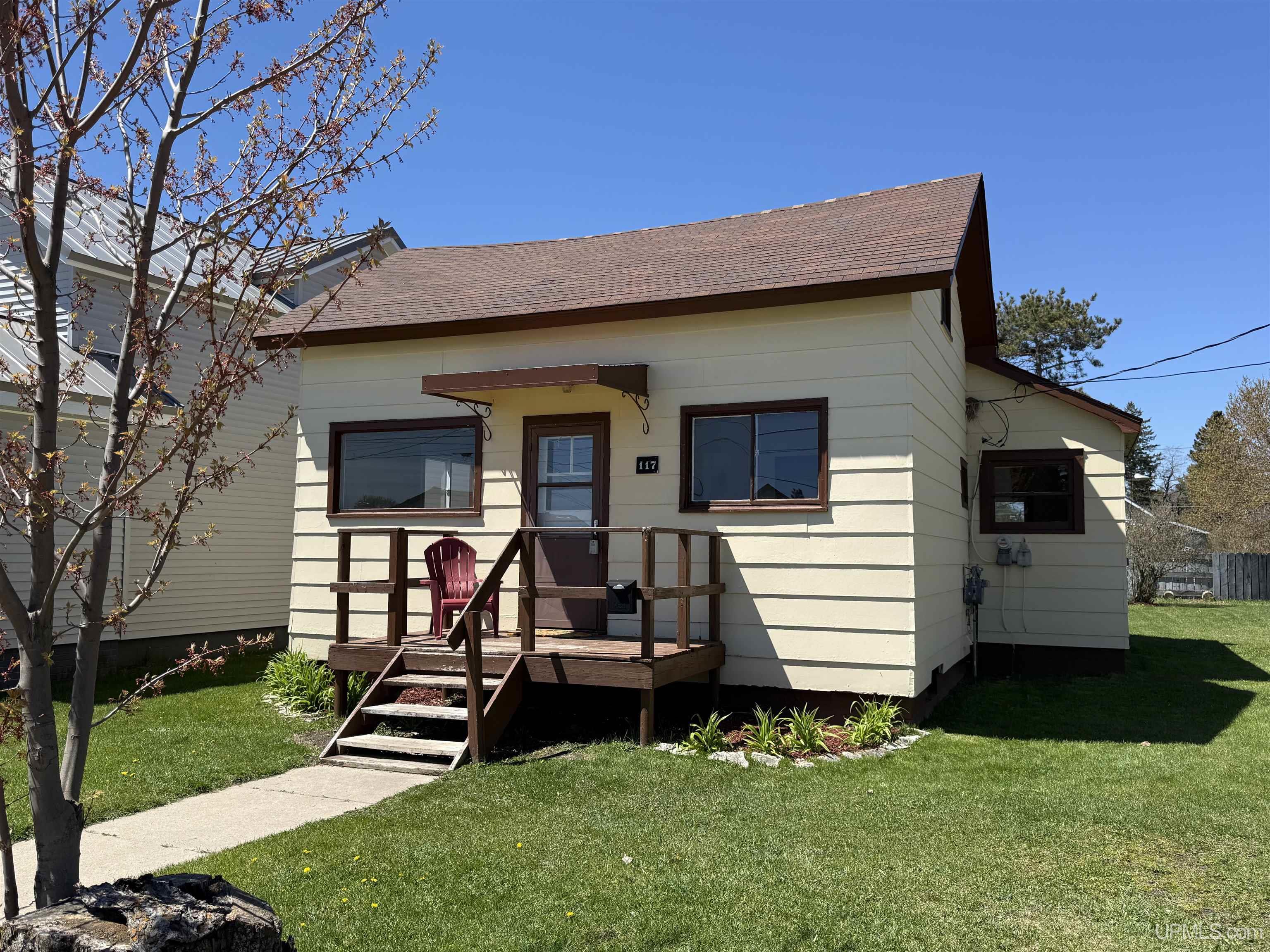 117 N Third Street Road