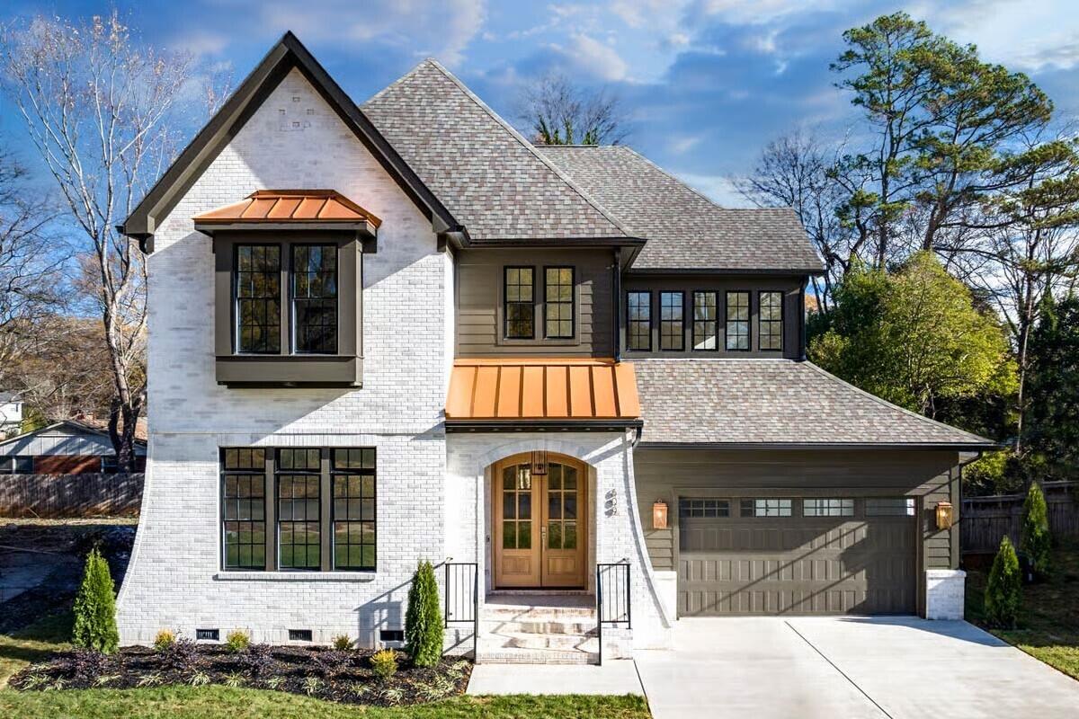 623 N Center Street