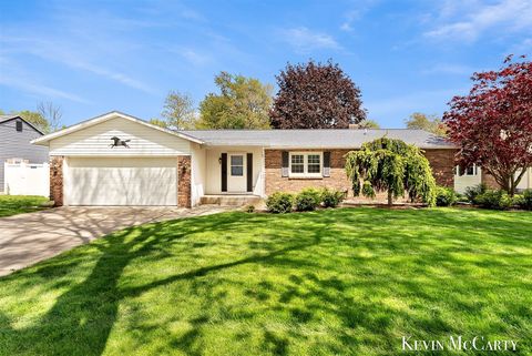 Photo of 1746 Edgewood Avenue, Grand Rapids, MI 49506 (MLS # 70533076)